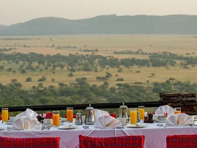 Luxury safari lodge in the Serengeti