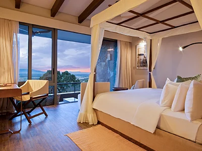 Melia Serengeti luxury lodge with infinity pool